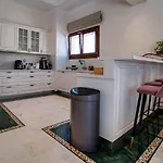 公寓 Cyprus Sunbay Retreat *